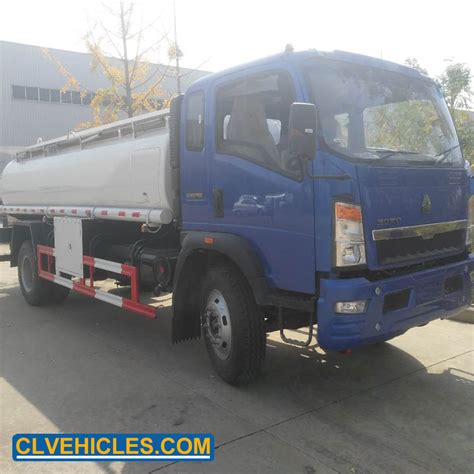 HOWO 4X2 10m3 Mobile Oil Tanker Truck 10000 Liter Fuel Delivery Tank