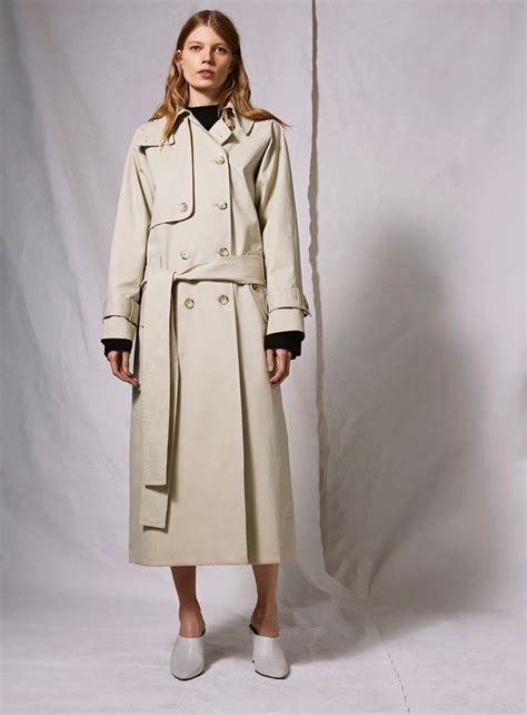 20 Stylish Reasons To Revisit The Trench Coat This Fall Trench Coat