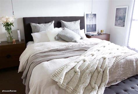 4 Ways To Style A Bed In 2020 Messy Bed Bed Styling Bed