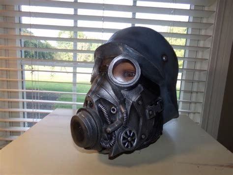 Deluxe Full Head Latex Rubber Gas Mask Ww2 German Soldier Chemical