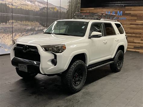 2020 Toyota 4runner Sr5 Premium 4x4 Leather Custom Build Lifted