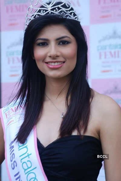 Prachi Mishra Miss India Earth 2012 Vanya Mishra Miss India World
