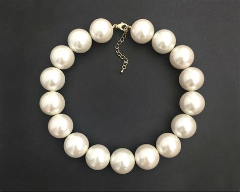 Large Pearl Necklace Chunky Pearl Necklace Bold Necklaces Etsy Canada