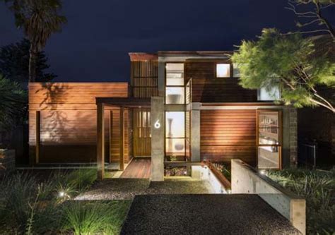 Japanese Style House By Indyk Architects