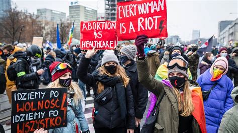 Protest Gegen Schärferes Abtreibungsrecht In Polen Geht Weiter Blick