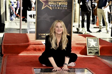 Christina Applegate Receives Star At Hollywood Walk Of Fame Tears Up The Teal Mango
