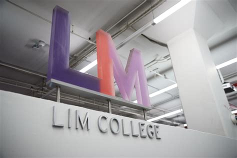 Lim College Fashionista