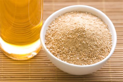 How to Get Rid of a Dry, Flaky Scalp | Flaky scalp, Itchy ...