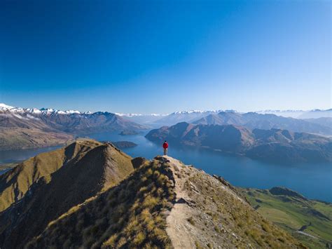 Roys Peak Hike — Wanaka New Zealand — Backcountrycow Backpacking
