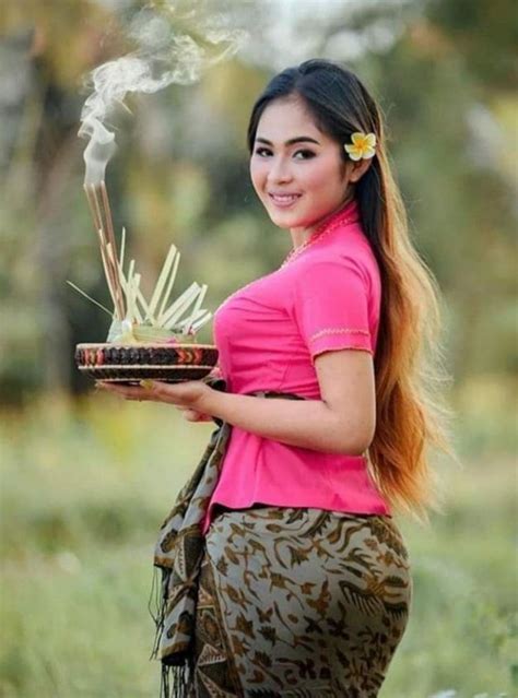 Indonesian Women