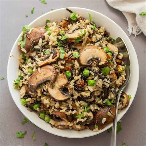 Wild Rice Pilaf With Mushrooms And Pecans Connoisseurus Veg