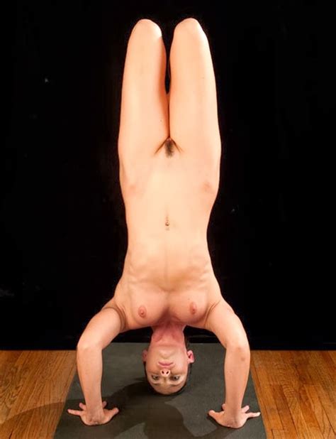 Nude Asanas The Naked Headstand