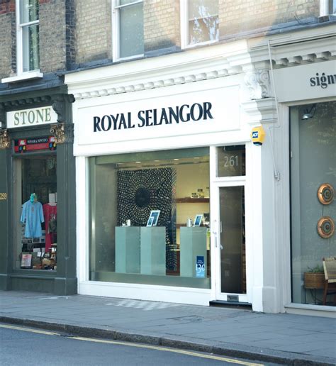 Perkembangan terkini dari pejabat dymm sultan selangor, siaran media rasmi dan aktiviti berkaitan dymm ss. Royal Selangor Opens Flagship Store In The UK | Going ...