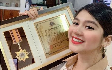 filipina actress kim rodriguez receives korea entertainment star award good news pilipinas