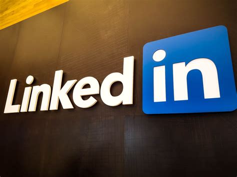If you don't see the email in your inbox, check. LinkedIn now has 450 million members, but the number of monthly visitors is still flat | VentureBeat
