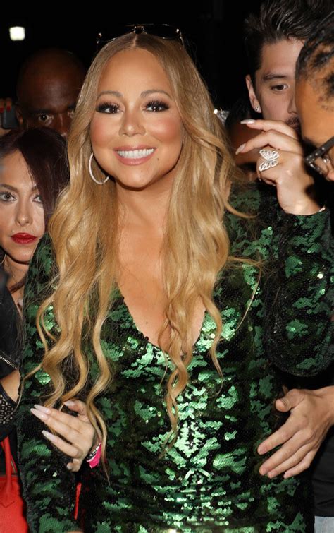 Mariah Carey Songs Have Nothing On Singer S Braless Boob Flashing