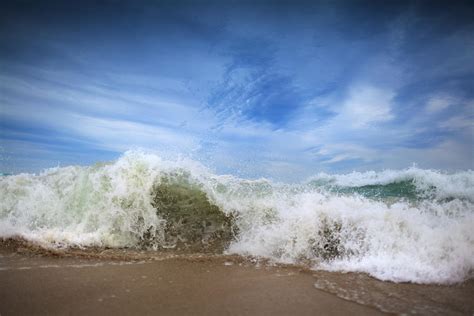 Waves Crashing On Beach Australia Photograph By Robert Lang