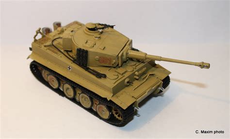 German Tiger I Tank Mid Production Plastic Model Military Vehicle