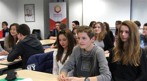 Retrouvez tous les sites des mutuelles de l'union harmonie mutuelles : Ille-et-Vilaine: Des collégiens font cours à l'intérieur ...