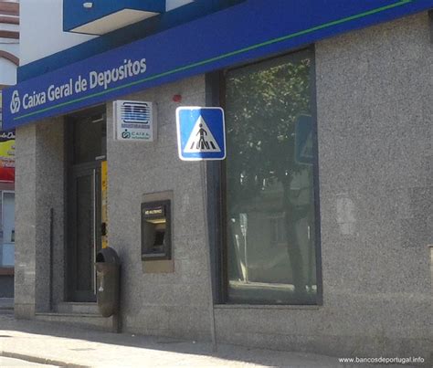 Caixa geral de depósitos adicionou uma resposta. Balcão da Caixa Geral de Depósitos em Oeiras