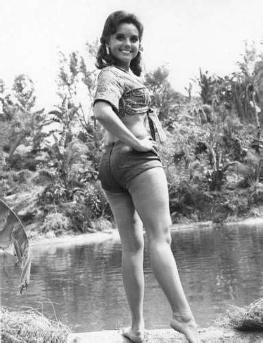 Dawn Wells Mary Ann And Ginger Vintage Pinup Movie Stars