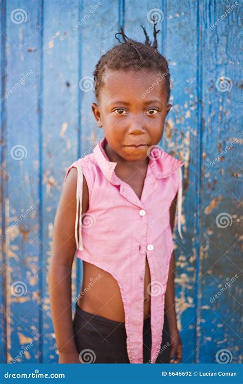 Menina Africana Foto De Stock Imagem De Humanidade Emocional