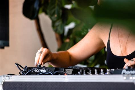 29 Female Edm Artists You Should Be Listening To