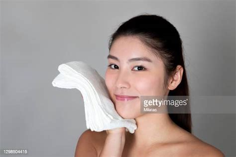 Japanese Woman Towel Photos And Premium High Res Pictures Getty Images