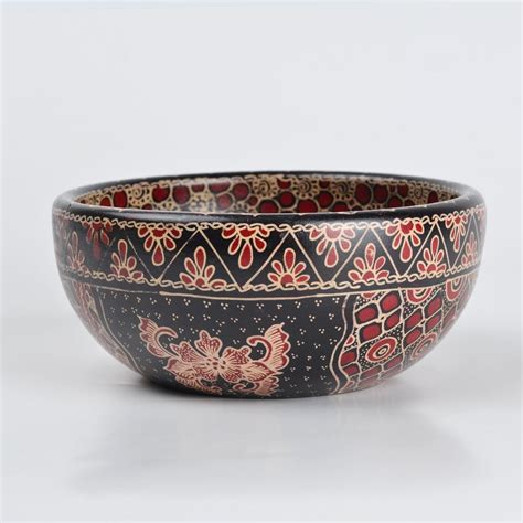 Maybe you would like to learn more about one of these? Mangkok mie kayu batik parang kawung hitam - M