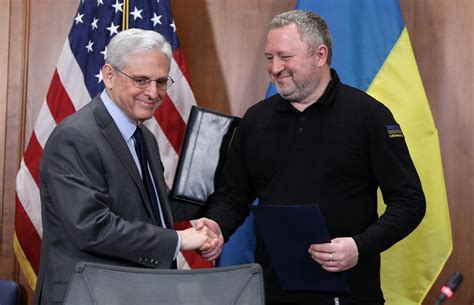 Eeuu Designó Un Fiscal Para Investigar Los Delitos Rusos Cometidos En Ucrania Infobae