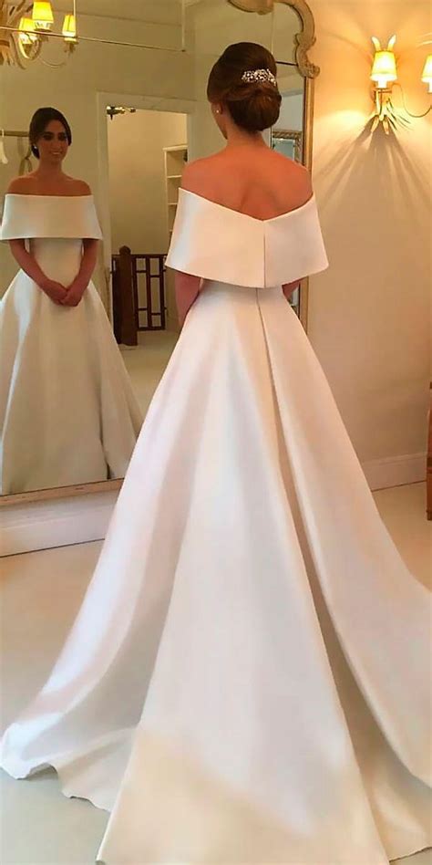 30 Simple Wedding Dresses For Elegant Brides 2818864 Weddbook