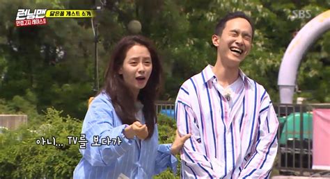 Song ji hyo is a popular south korean actress. Song Ji-hyo About Her Brother "Sister, Open the Door When ...
