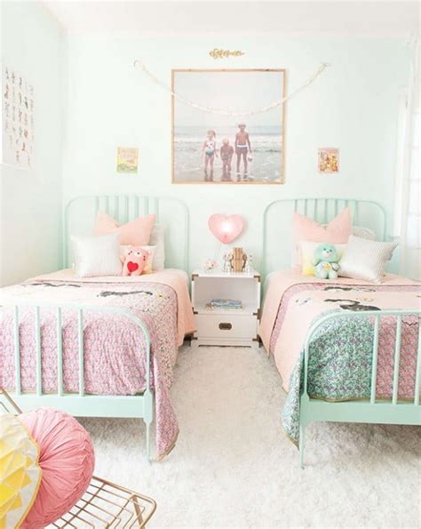 Small bedroom ideas need to cater for many different types of rooms, small bedroom layout requires some ingenuous bespoke storage solutions to create a functional, welcoming, well planned room. 35+ Fun Kids Bedroom Ideas for Small Rooms