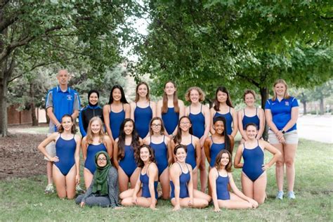 Girls Swim Team Ready To Make A Splash The Gargoyle