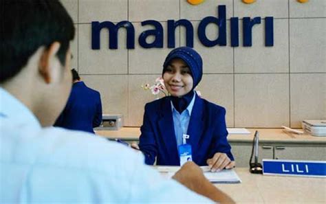 Pt bank mandiri (persero) tbk merupakan perusahaan yang berbasis di indonesia yang utamanya bergerak dalam sektor perbankan. Gaji Pegawai Bank Mandiri,gaji dan tunjangan,bank mandiri ...