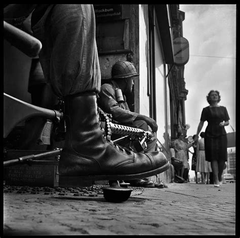 Near Checkpoint Charlie In Berlin 1961 By Don Mccullin 1000x992 Rmilitaryporn