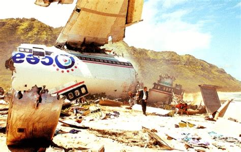 Seven Years Ago On September 22 2004 Oceanic Flight 815 Crash Landed On A Mysterious Island