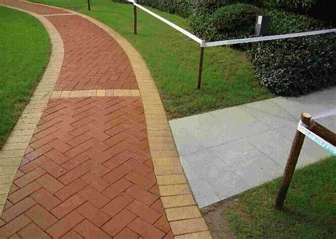 Different Size Sintered Red Brick Pavers Driveway Solid
