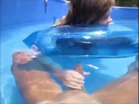 Nasty Wife Give Husband Handjob In Pool Underwater Make Him Cum Underwater Uploaded By Wnsela