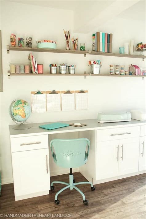 Designed to cleverly fit into any unused space, a custom craft room is the perfect place for everyone whether they enjoy scrapbooking, sewing, or painting. White & Aqua Craft Room Tour | Handmade in the Heartland