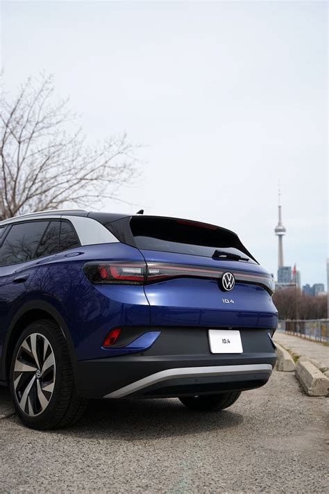 Volkswagen Enters Canadas Long Range Ev Market With Id4 Suv The