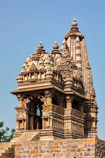 Temples Célèbres De Khajuraho Avec Des Sculptures En Inde Photo Premium