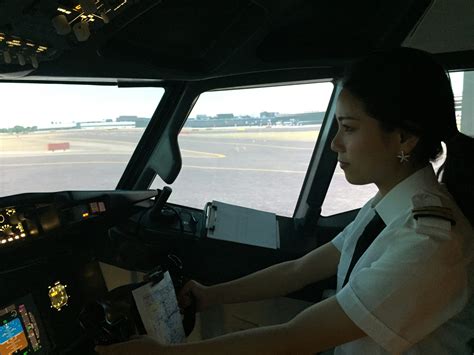 女性パイロットについて！！ Skyart Japan