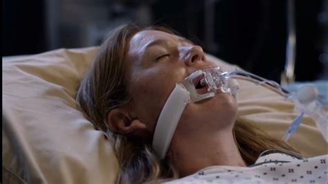 Meredith Starts To Wake Up Greys Anatomy Season 17 Episode 8 Youtube