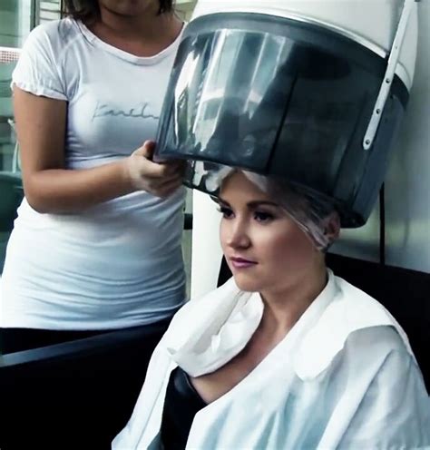 Manipulation Du Casque Beauty Salon Hair Dryer Hair Drier Hair Salon