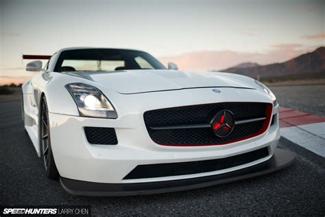 White Mercedes Benz Sports Car Mercedes Sls Mercedes Benz Sls Amg