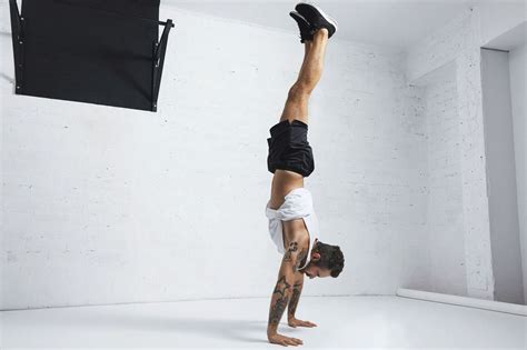 Handstand Pushup Technique Tips And Benefits
