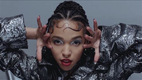 watch fka twigs releases new video for “glass and patron” mxdwn music