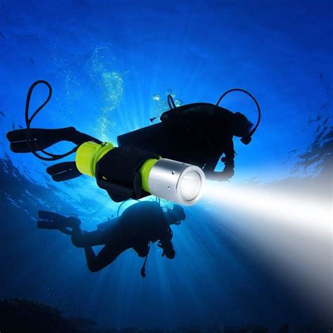 Bluefire 1100 Lumen Cree Xm L2 Professional Diving Flashlight Bright