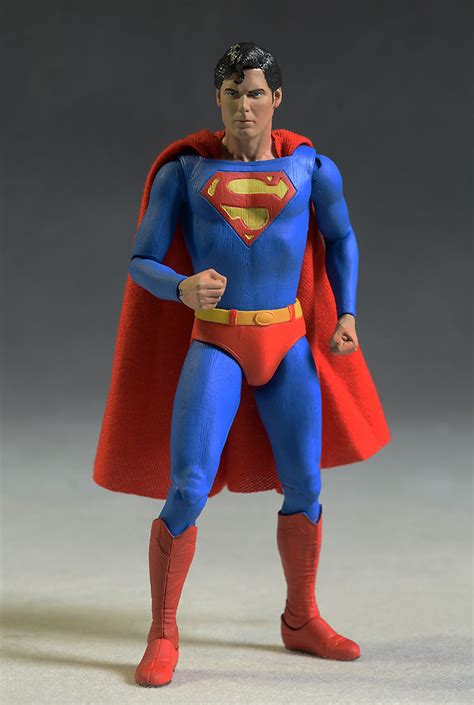 Review And Photos Of Neca Christopher Reeve Superman
